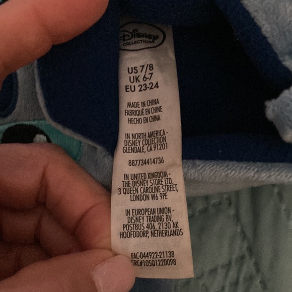 Disney’s Stitch slippers - Picture 6 of 6